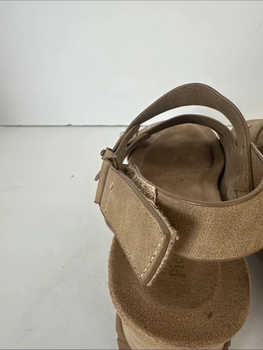 Pierre Dumas Women's Suede Wedge Sandals Taupe 8